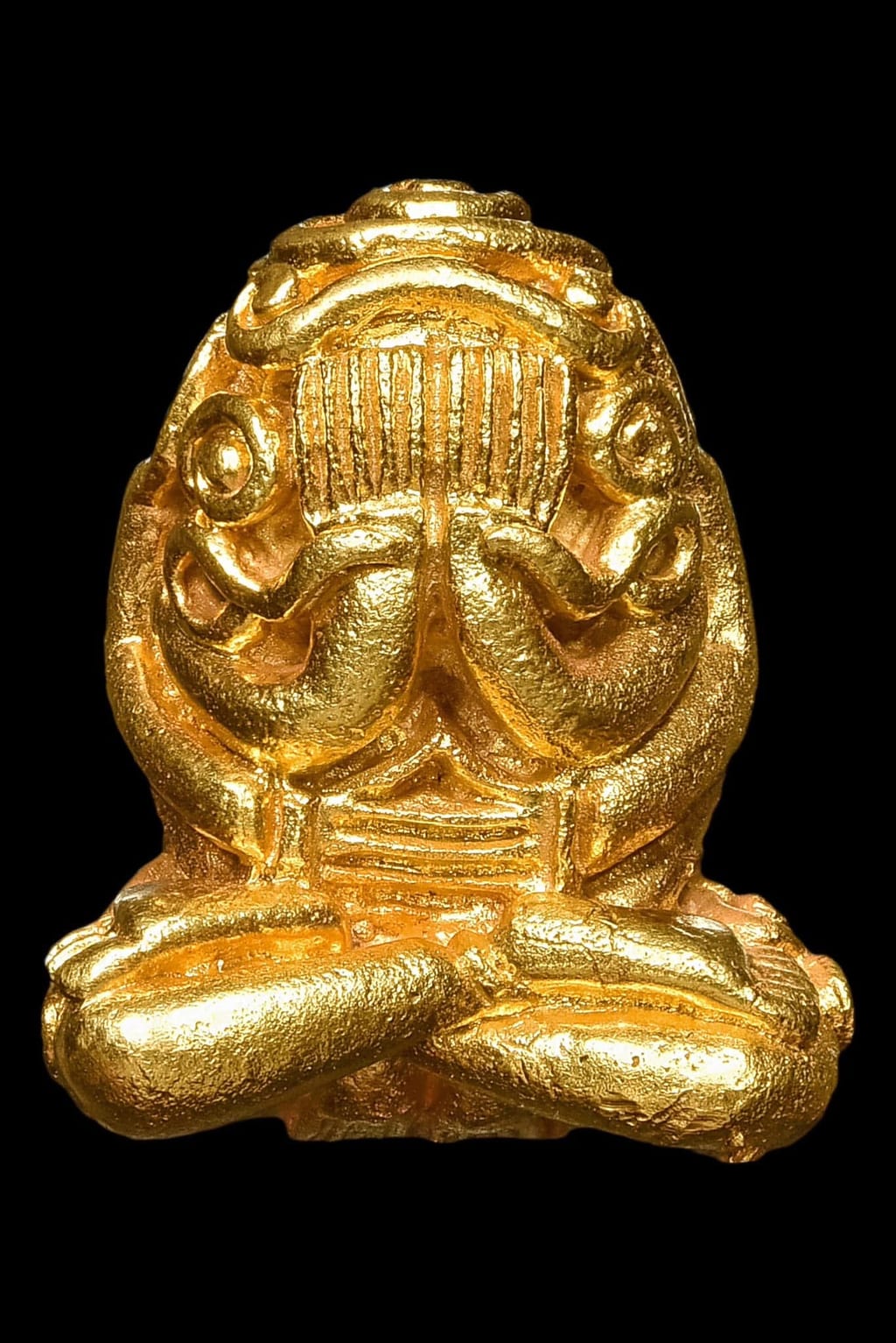 藏品 016 · 金色必打坐像